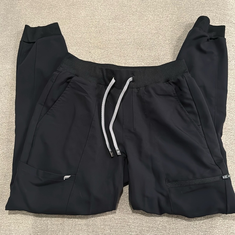New Fabletics Scrub Joggers